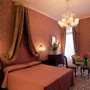 Casa Pisani Canal 3*, Venecia Italia